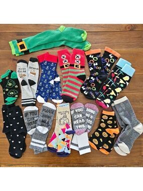 LOTS OF SOCKS! 13 PAIRS OF FUN NOVELTY SOCKS!